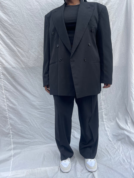 Classic Black DB Suit (42)