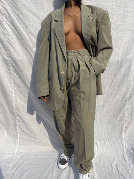 Khaki Pleated Suit (Women’s 34)