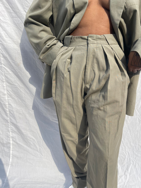 Khaki Pleated Suit (Women’s 34)