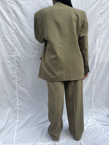 Khaki Unisex Suit (Women’s 38)