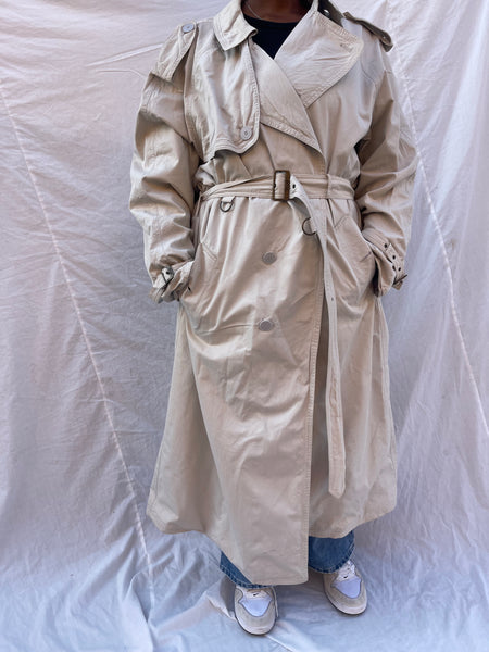 Hugo Boss Trench Coat (44)