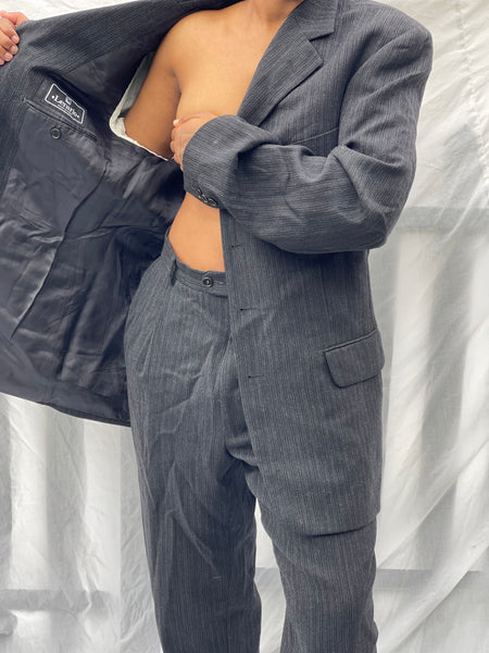 Pure Wool Unisex Suit (Women’s 36)